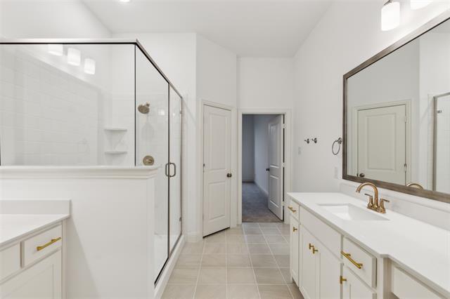 Building Photo - 7046 Granbury Ln
