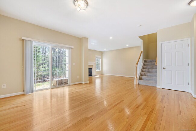 Building Photo - 38 Brighton Park Way