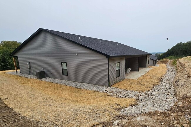 Building Photo - 1399 Autumn Ridge Dr