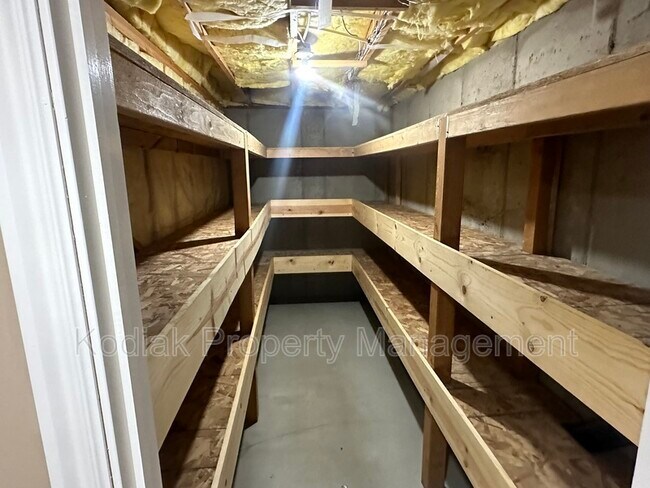 Building Photo - 1127 N 1285 W