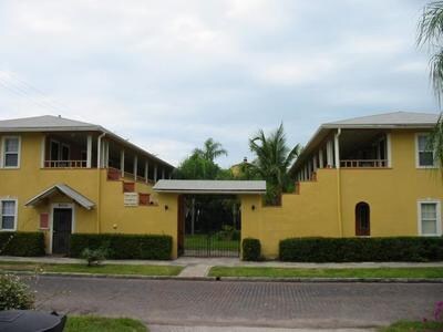 Building Photo - Palm Court Apartments