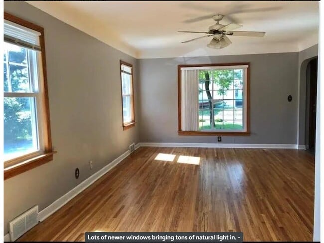 Building Photo - 316 W 64th St