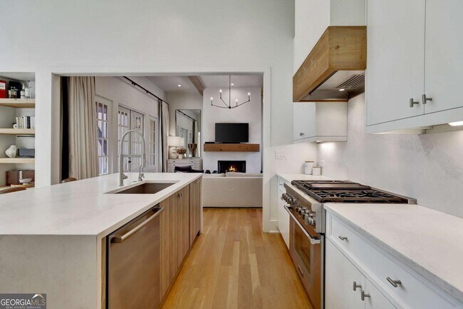 Building Photo - 118 Gainey Ln