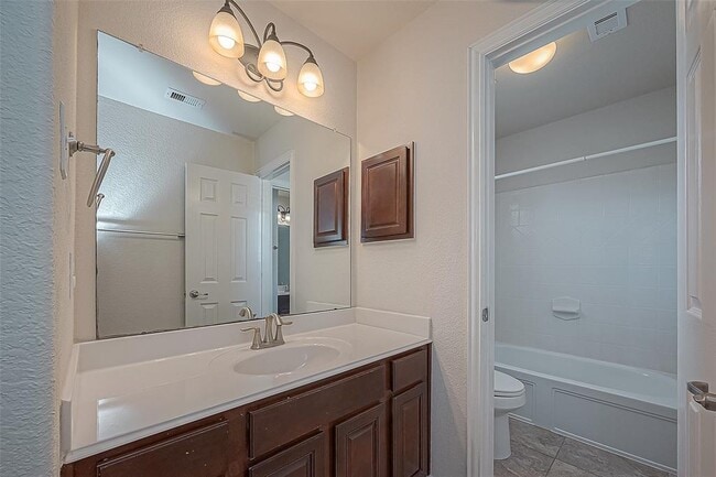 Building Photo - 13910 Desert Trace Ct
