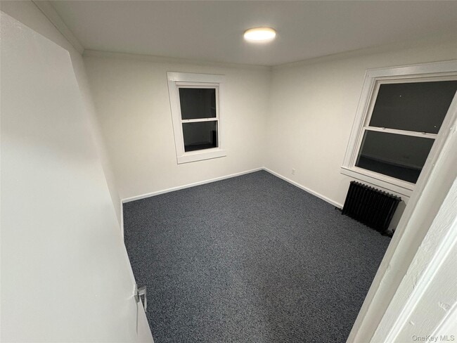 Building Photo - 20 Bogota Rd