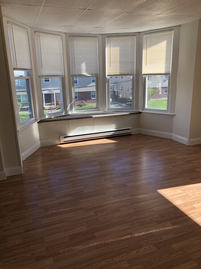 156 Main St 156 Main St West Haven CT 06516 Apartment Finder