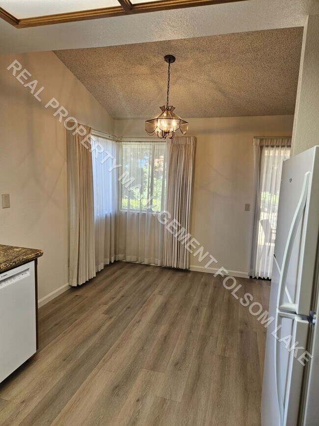 Building Photo - Coming Soon!! 3bd 2ba home on Quiet Court in Folsom