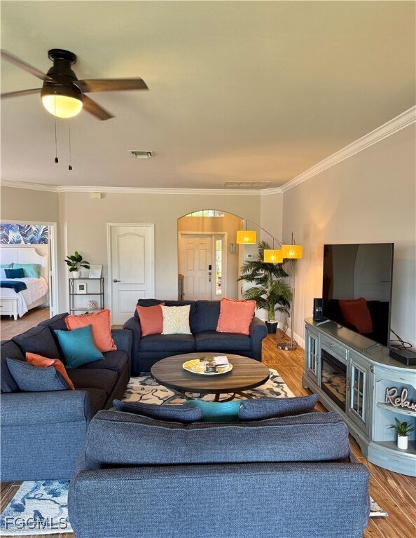 Building Photo - 13936 Village Creek Dr