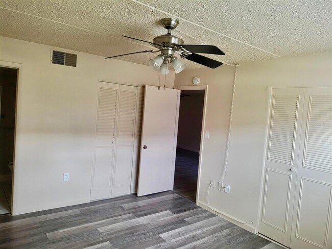 Building Photo - 11700 Park Blvd