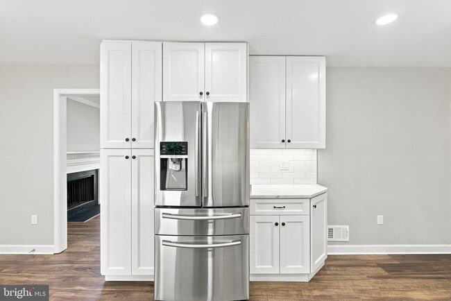 Building Photo - 11414 Bronzedale Dr