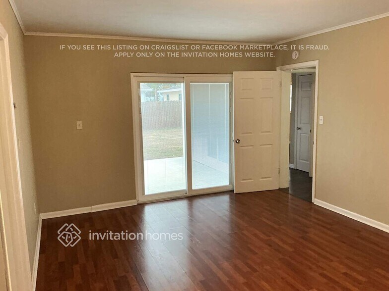 Building Photo - 2329 Lorena Ln