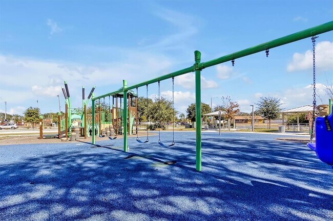 Building Photo - 4633 Huron Bay Cir