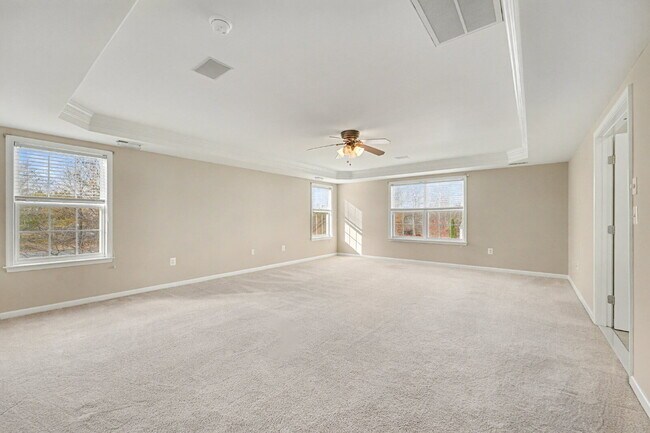 Building Photo - 9 Gallery Rd