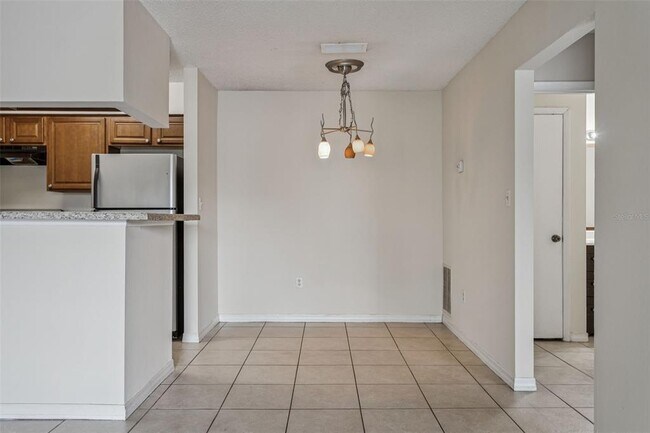 Building Photo - 8645 Fancy Finch Dr
