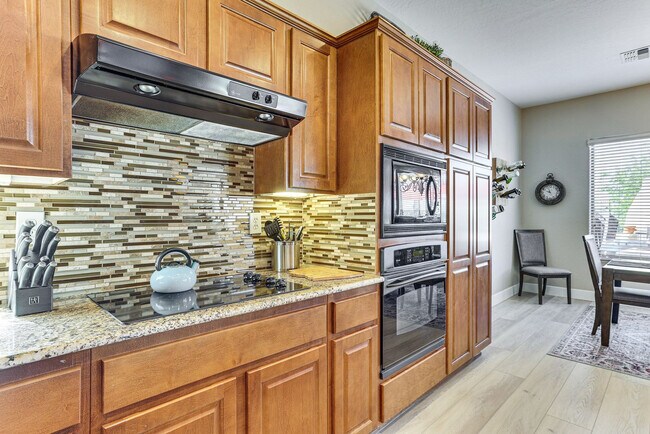 Building Photo - 41708 N Cross Timbers Trail