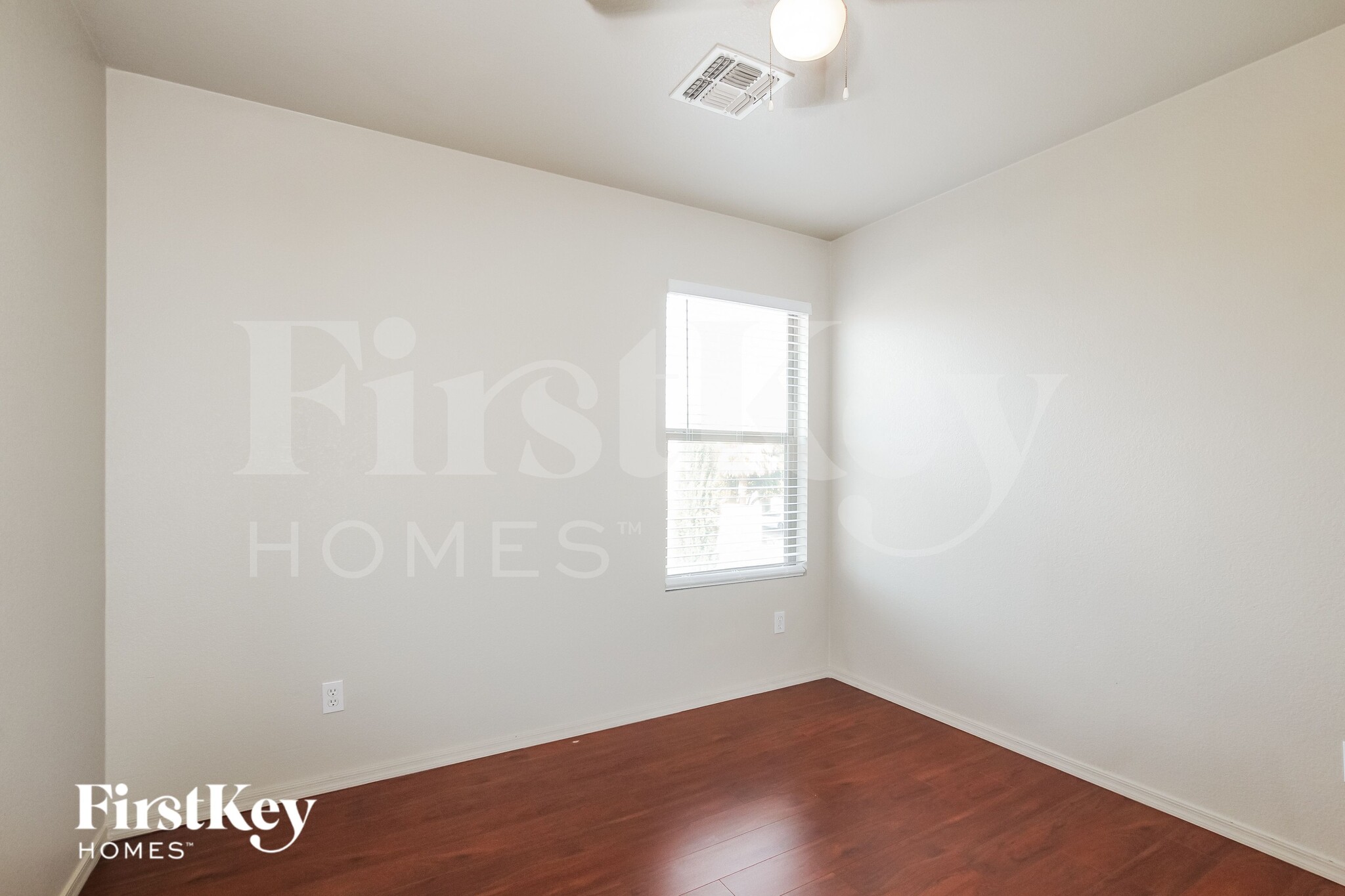 Building Photo - 15029 W Larkspur Dr