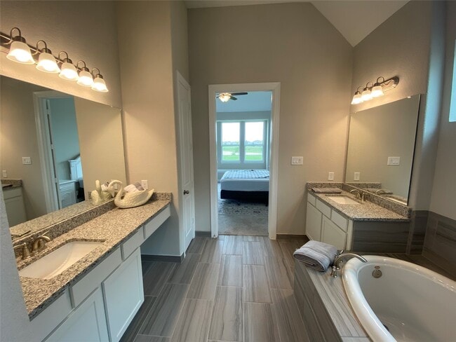 Building Photo - 7414 Evelyn Grv Dr