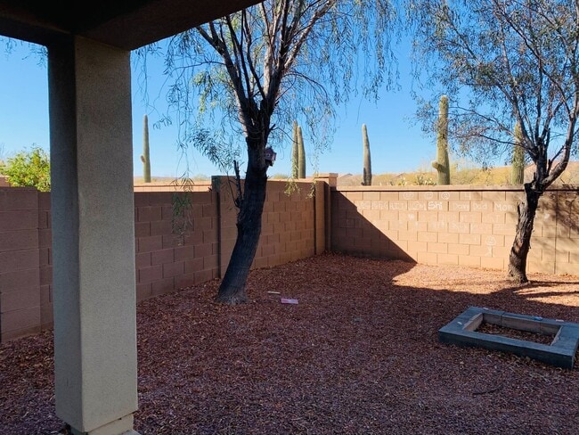 Building Photo - Rancho Sahuarita 4 bedroom 3 bath 2 story Home