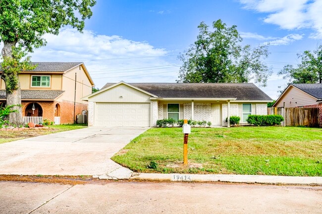 Primary Photo - 19414 Leafwood Ln