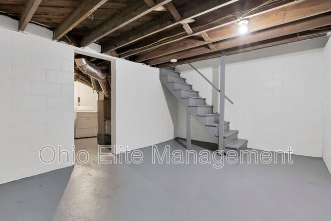 Building Photo - 1753 E Frankfort St