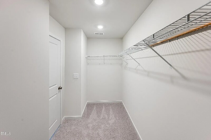 Building Photo - 251 Paramount Dr