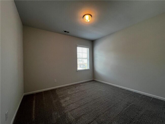 Building Photo - 3339 Fall Branch Ln