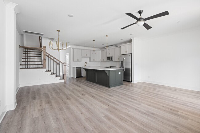 Building Photo - 3065 Inman Dr