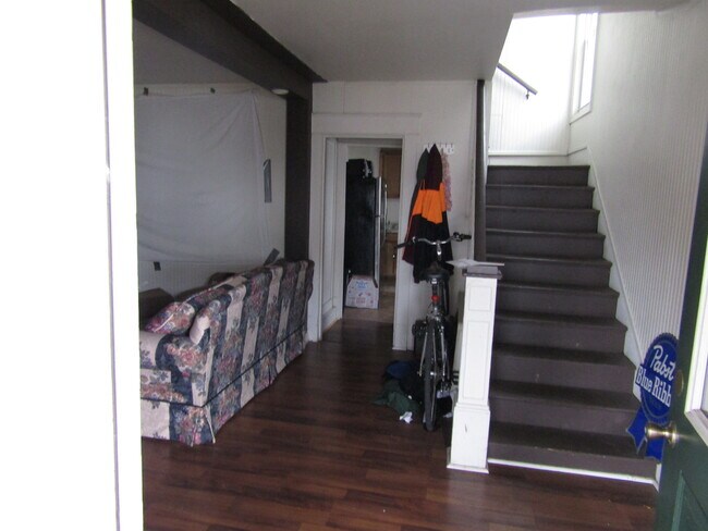 17 Oak Street - 17 Oak St