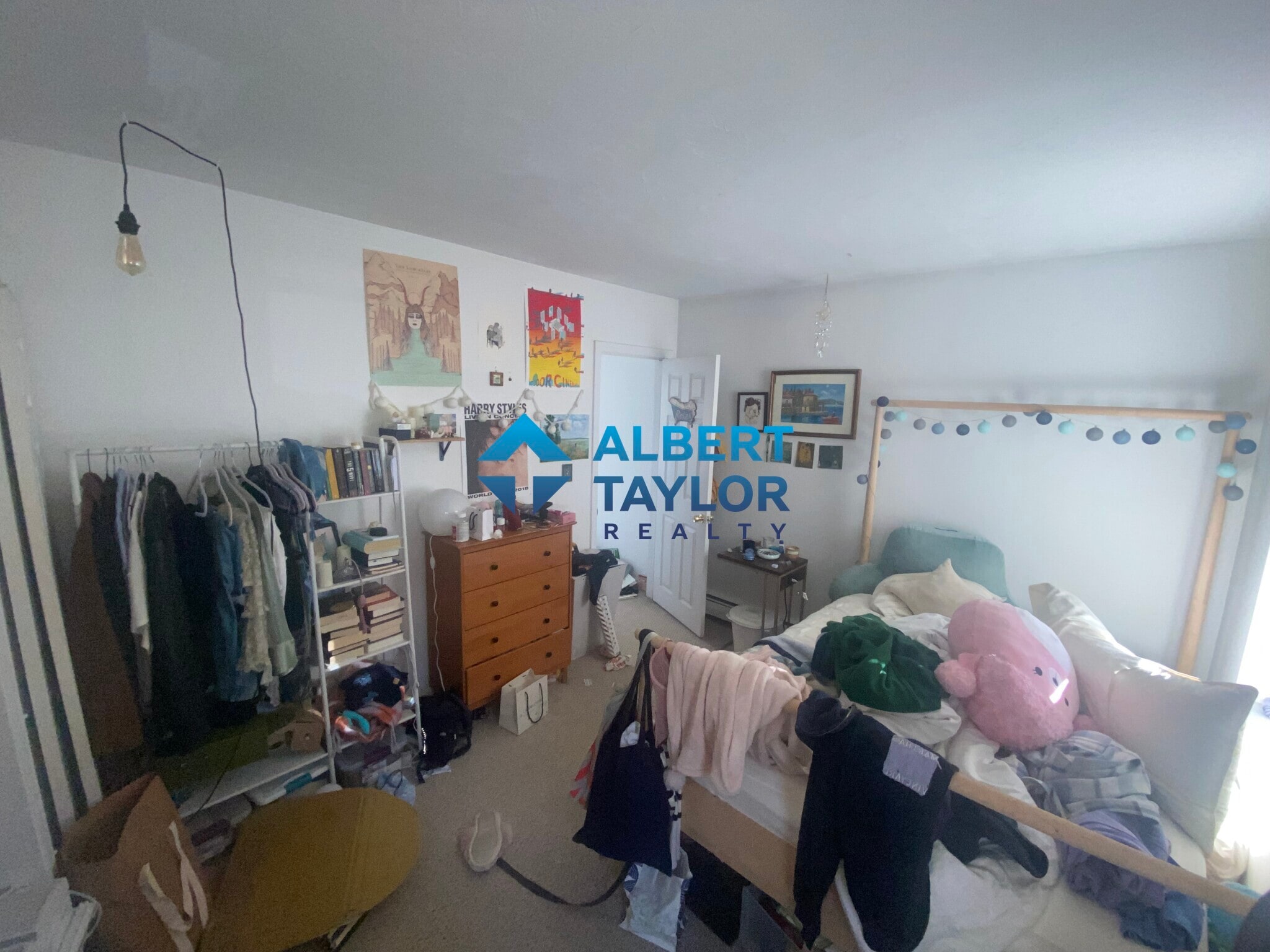 Building Photo - 22 Saint Cyprians Pl