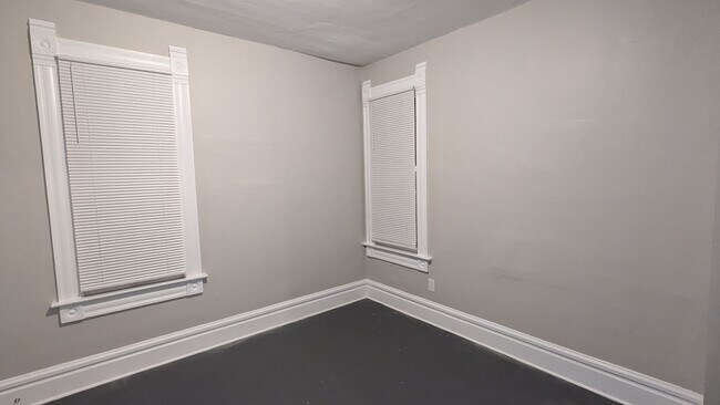 Building Photo - Atlas Investment Group, LLC (569 Allyn St ...