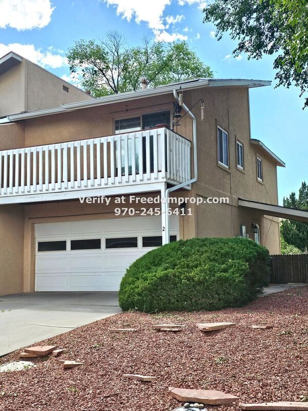 Building Photo - 383 E Valley Cir
