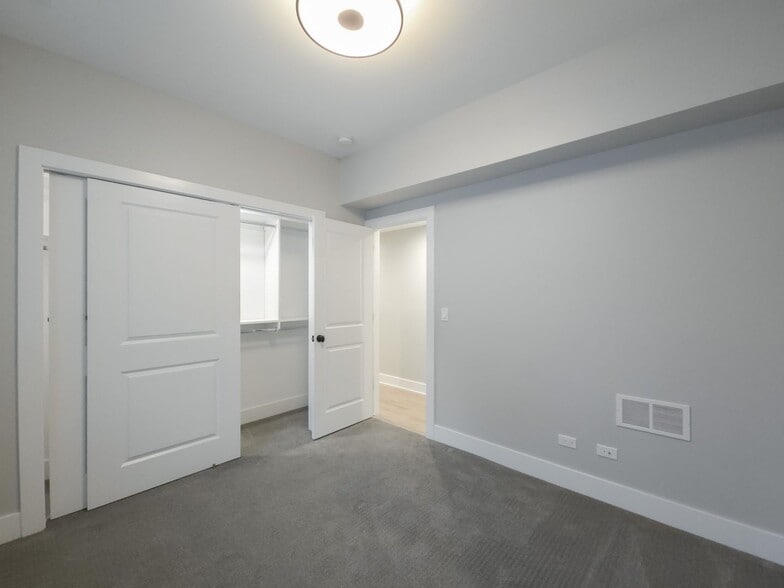 Building Photo - 2541 N Campbell Ave