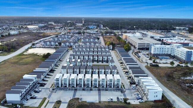 Building Photo - 18716 Centro Main St