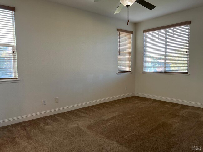 Building Photo - 5133 Fowler Ln