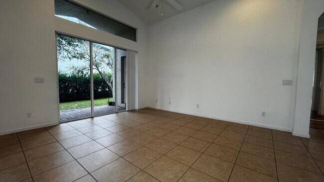 Building Photo - 2937 SW Chatham Ln