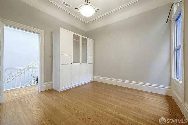 Building Photo - 1241 Fulton St