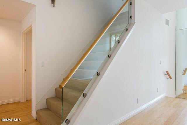 Building Photo - 4338 Redwood Ave