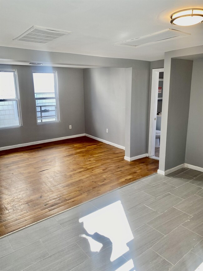 Building Photo - 61 Weequahic Ave