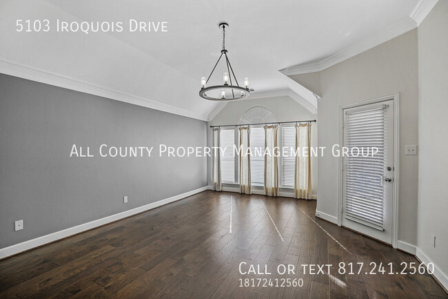 Building Photo - 5103 Iroquois Dr