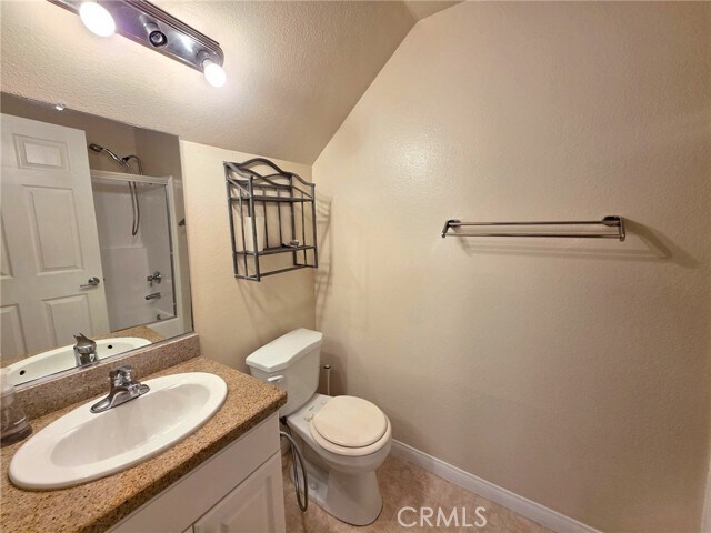 Building Photo - 5545 Canoga Ave