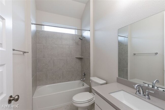 Building Photo - 3804 Sandhill Crane Dr