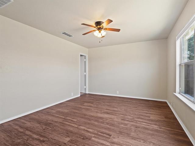 Building Photo - 1300 Mallard Dr