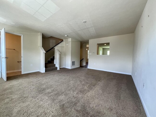 Building Photo - 326 Falcon Run