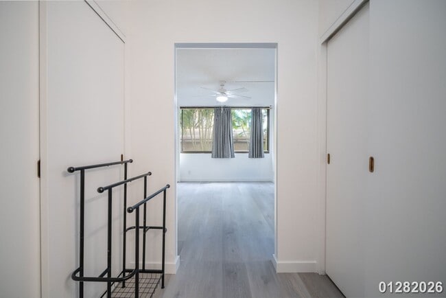 Building Photo - 1255 Nuuanu Ave