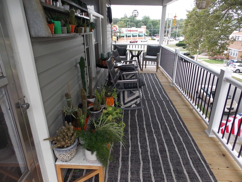 Building Photo - 3611 Maple St