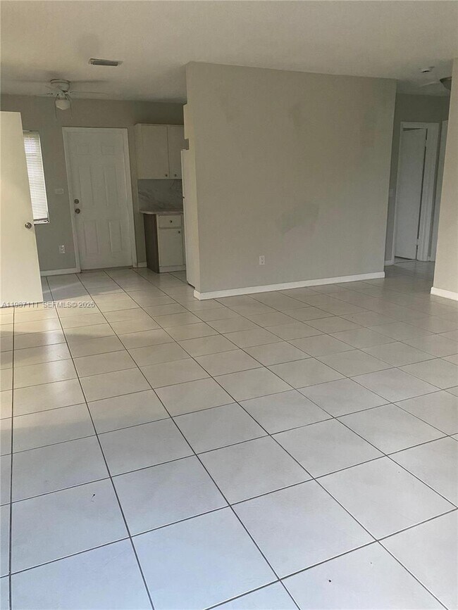 Building Photo - 9815 Pan American Dr