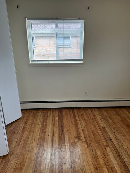 Building Photo - 29206 Longview Ave