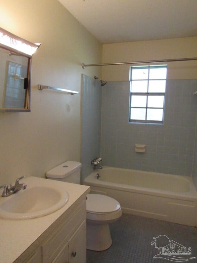 Building Photo - 3606 Chaffin St