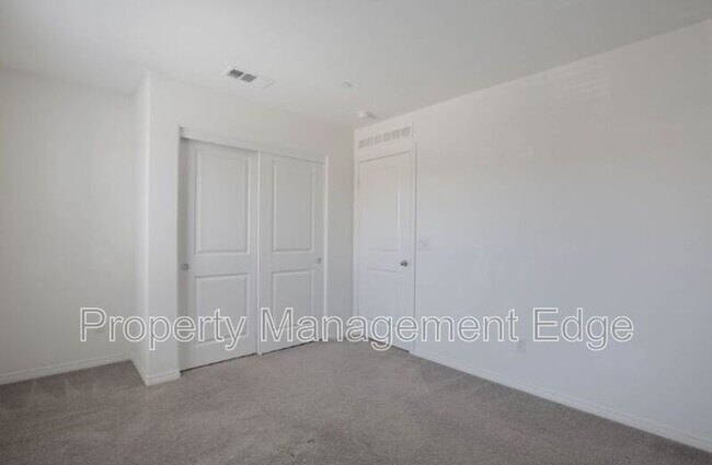 Building Photo - 30183 Sunset Pier Dr