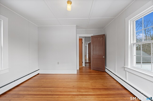 Building Photo - 353 Mt Sanford Rd